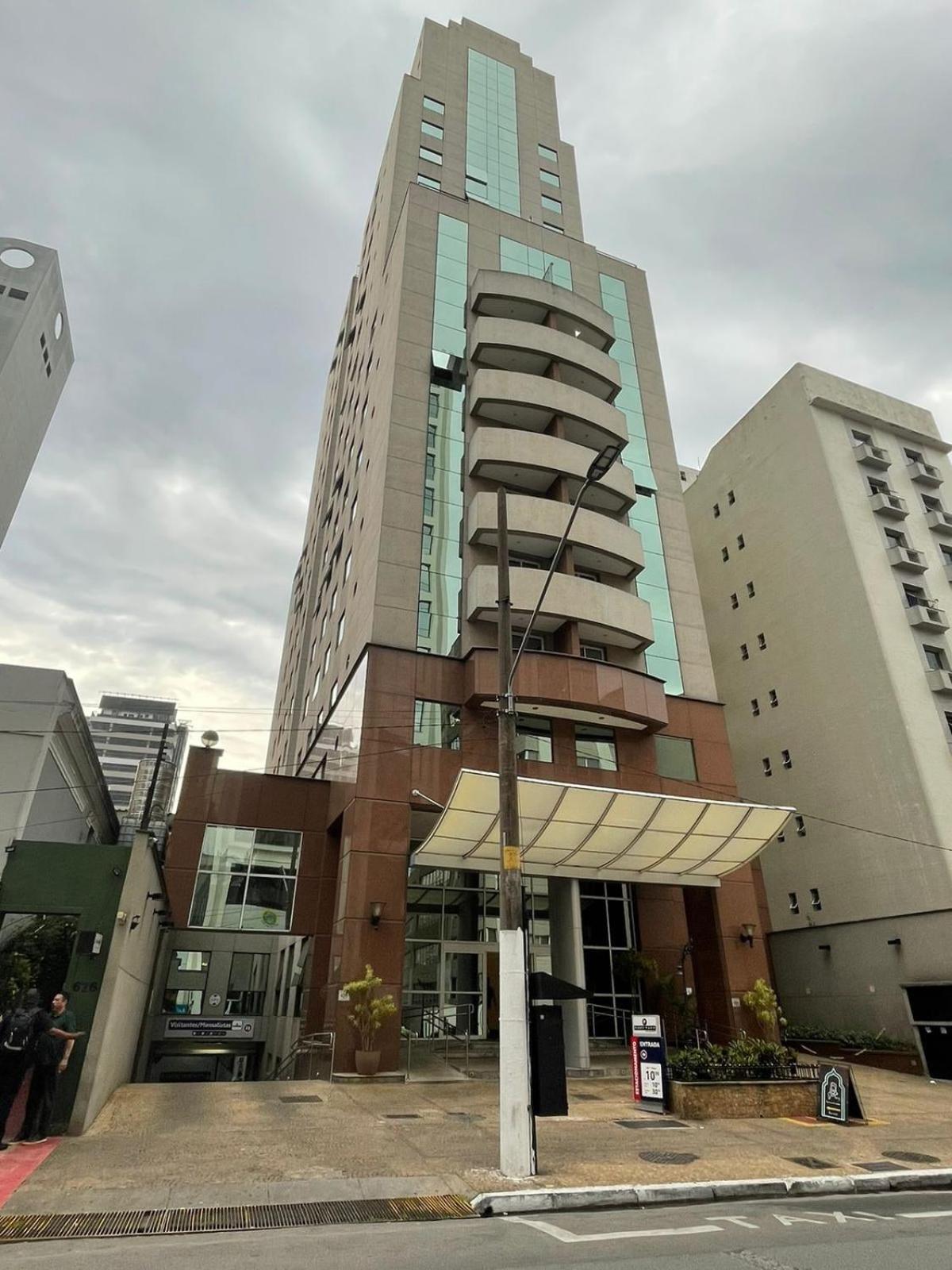Flat Show 600m Av Paulista, Piscina, 1carro, Acad. Apartamento *