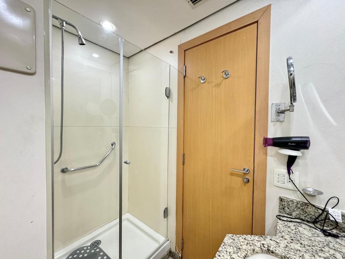 Apartamento Flat Show 600m Av Paulista, Piscina, 1carro, Acad.